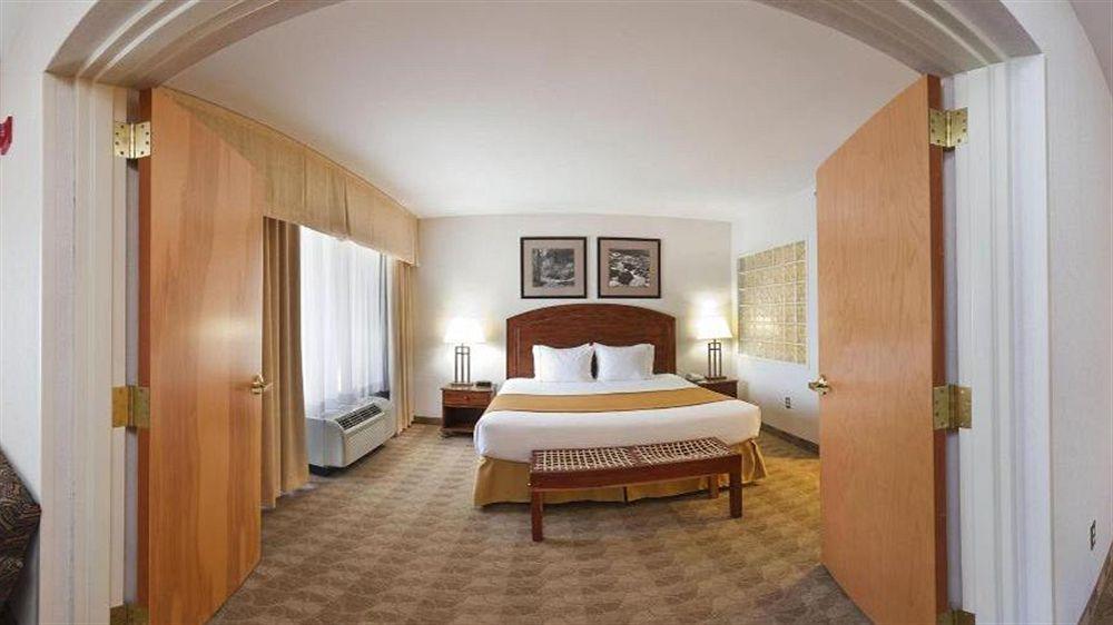 Holiday Inn Express Boone By Ihg Bagian luar foto