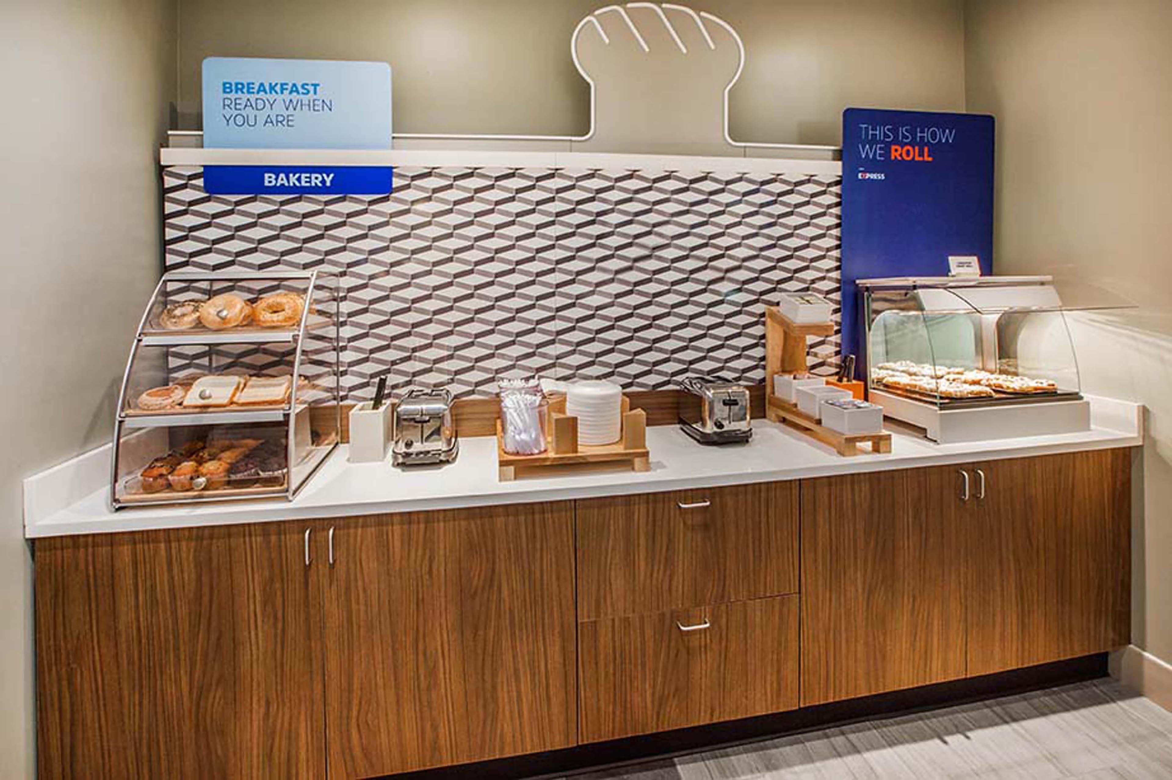 Holiday Inn Express Boone By Ihg Bagian luar foto