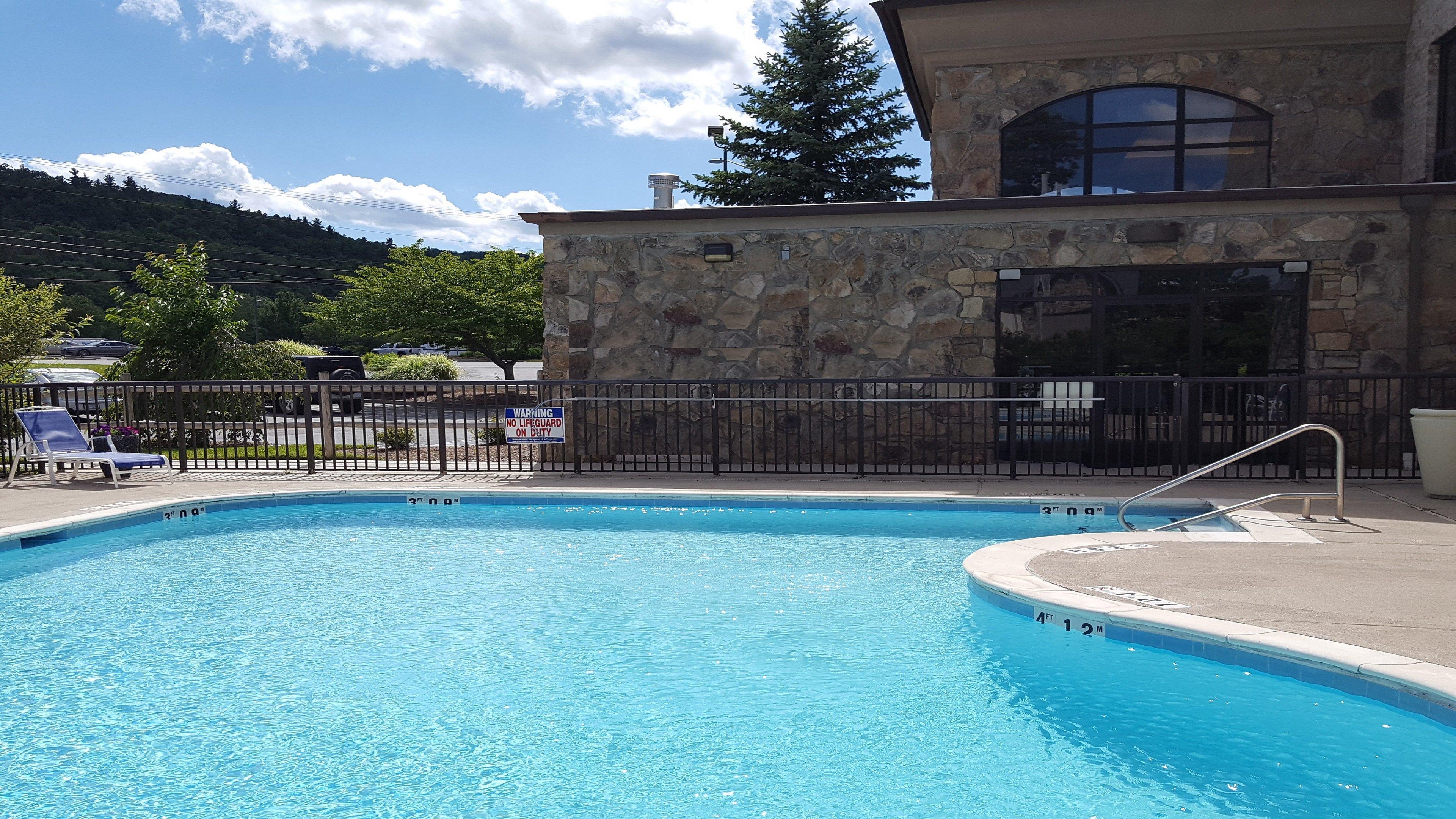 Holiday Inn Express Boone By Ihg Bagian luar foto