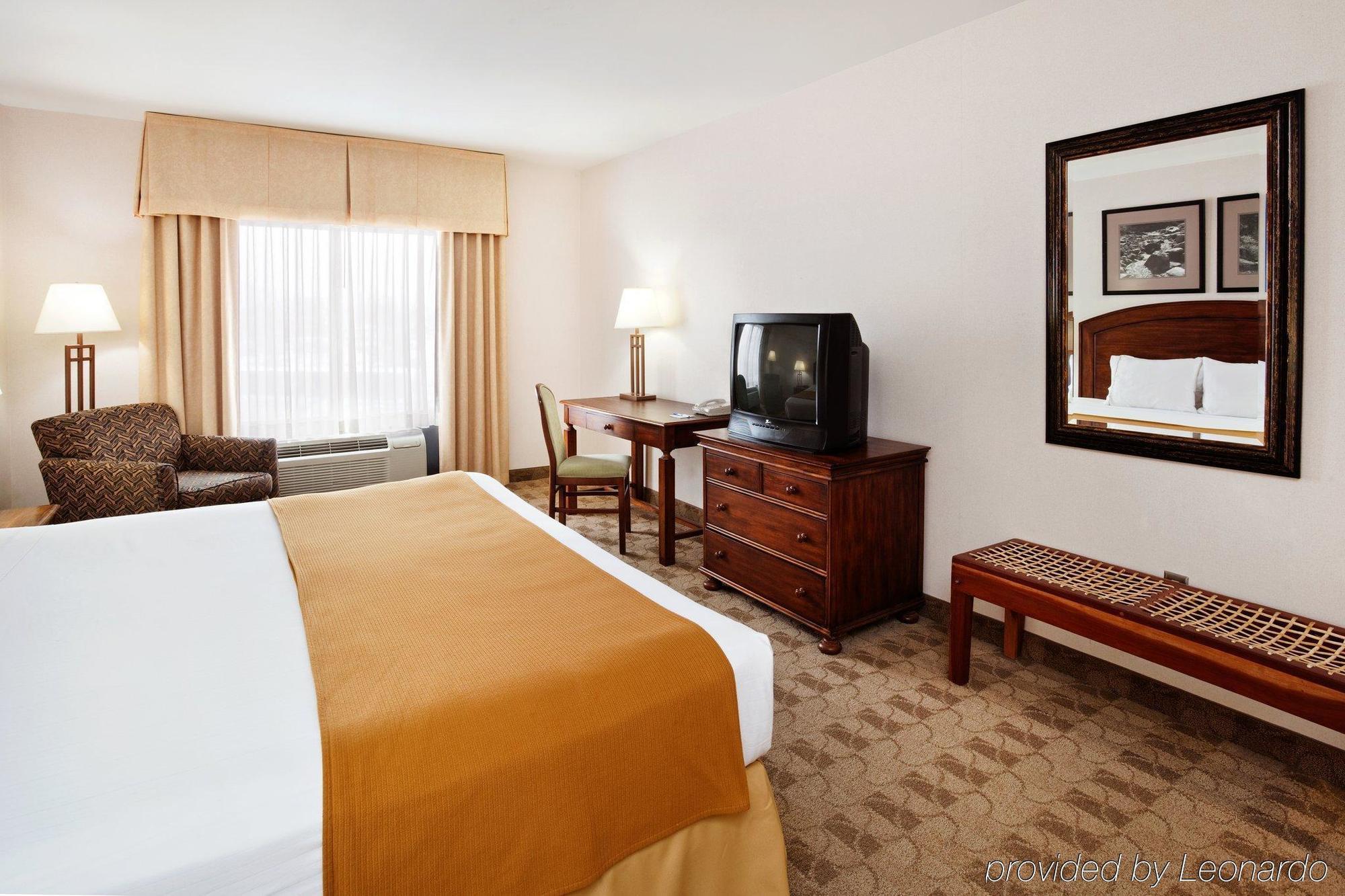 Holiday Inn Express Boone By Ihg Bagian luar foto