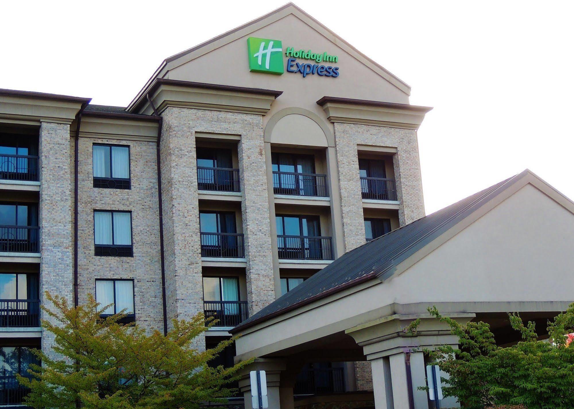 Holiday Inn Express Boone By Ihg Bagian luar foto